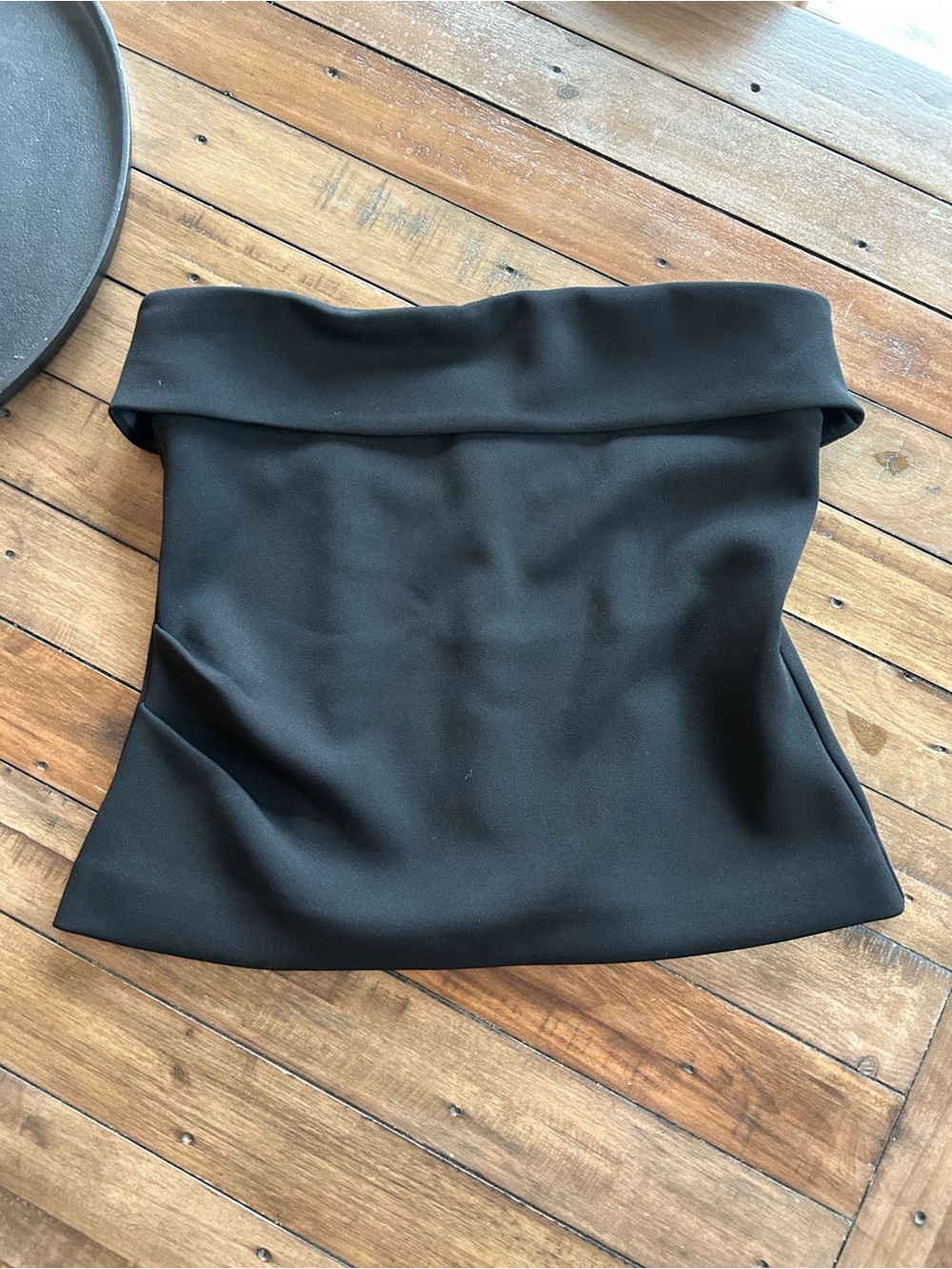 Aritzia Babaton FigureKnit Eyecatcher Black Tube Top Blouse L - Picture 5 of 13